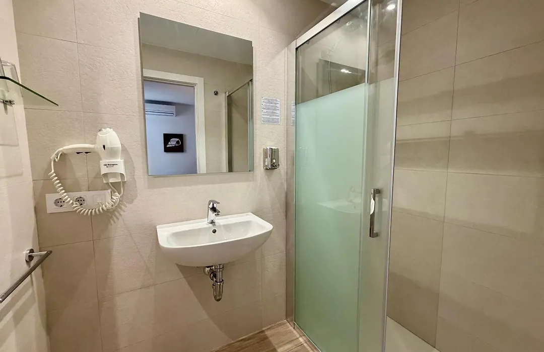 Hostal del Mar-1